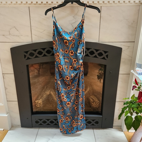 Lulus Hollywood Woman Teal Floral Print Satin Midi Dress - Picture 5 of 7